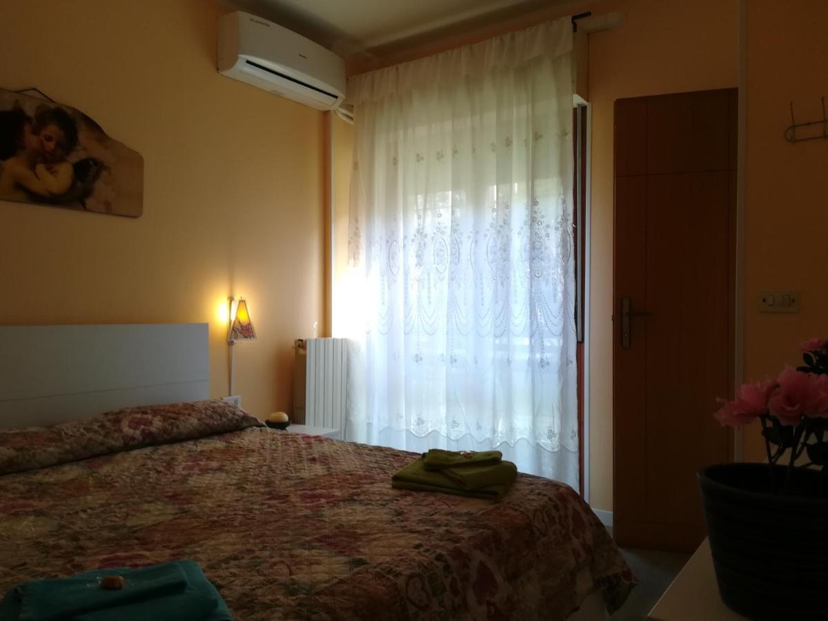 Il Girasole Di Ostia Apartment Exterior photo