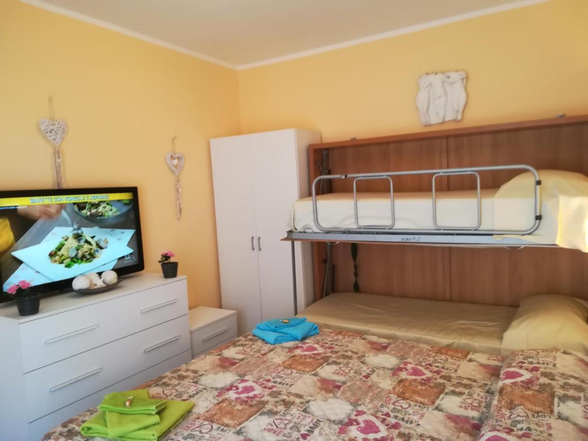 Il Girasole Di Ostia Apartment Exterior photo